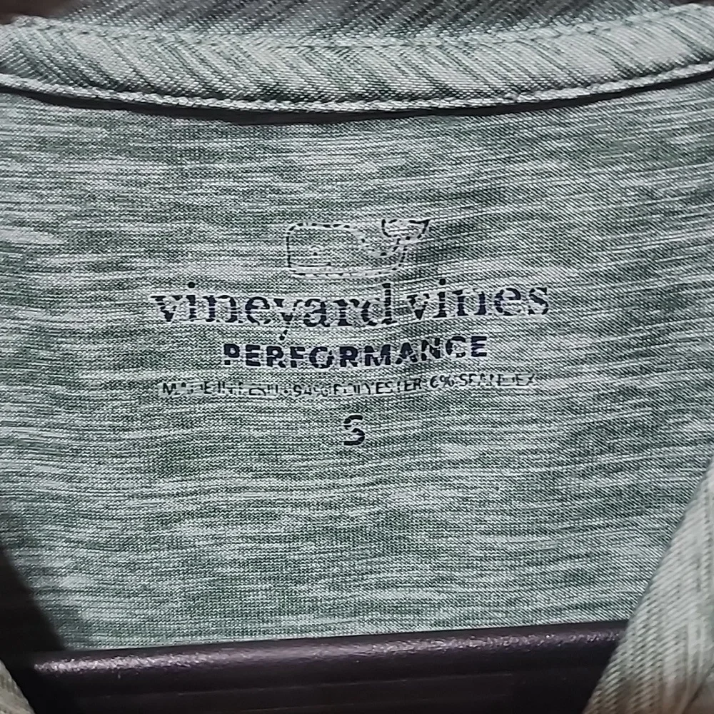 Vineyard Vines Men's T-Shirt Size small - Picture 4 of 7